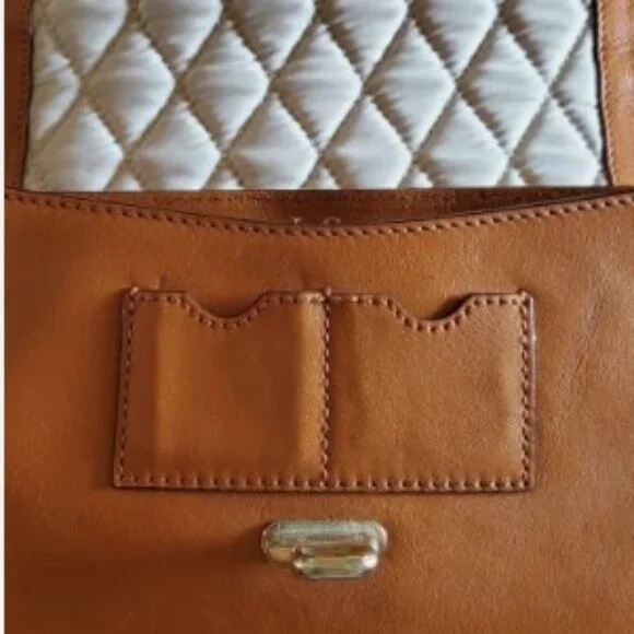 Lo & Sons Brown Crossbody Camera Bag - Picture 9 of 9